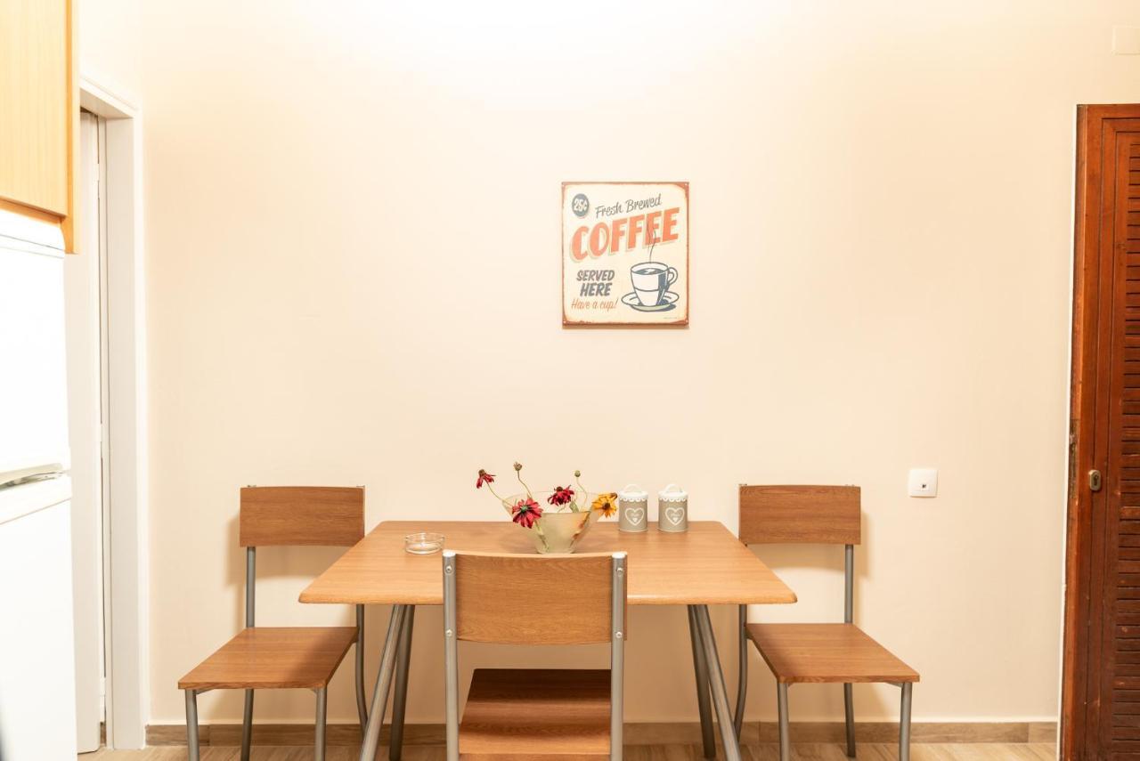 Skourtis Apartment